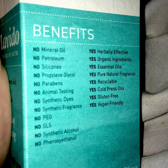 LAVIDO Age Away Hydrating Cream - Picture 3 of 3